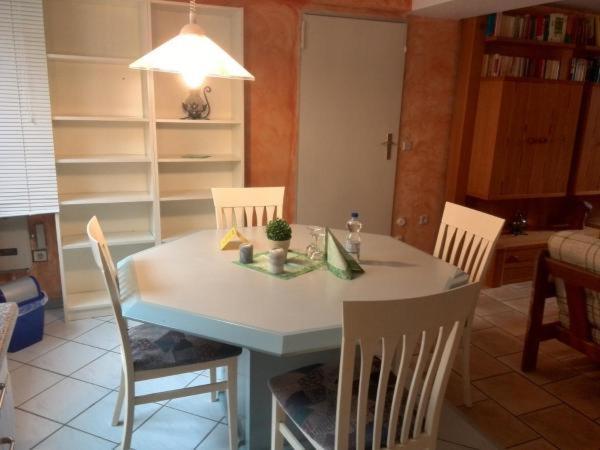 Uni - Luebeck Appartement Грос-Гронау Экстерьер фото